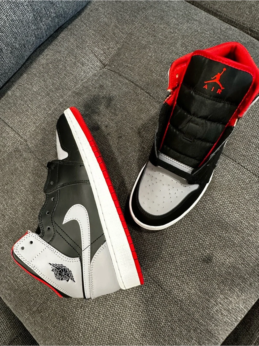 Nike Air Jordan High-Top Sneakers in Black, Gray & Red Boys Size 7
